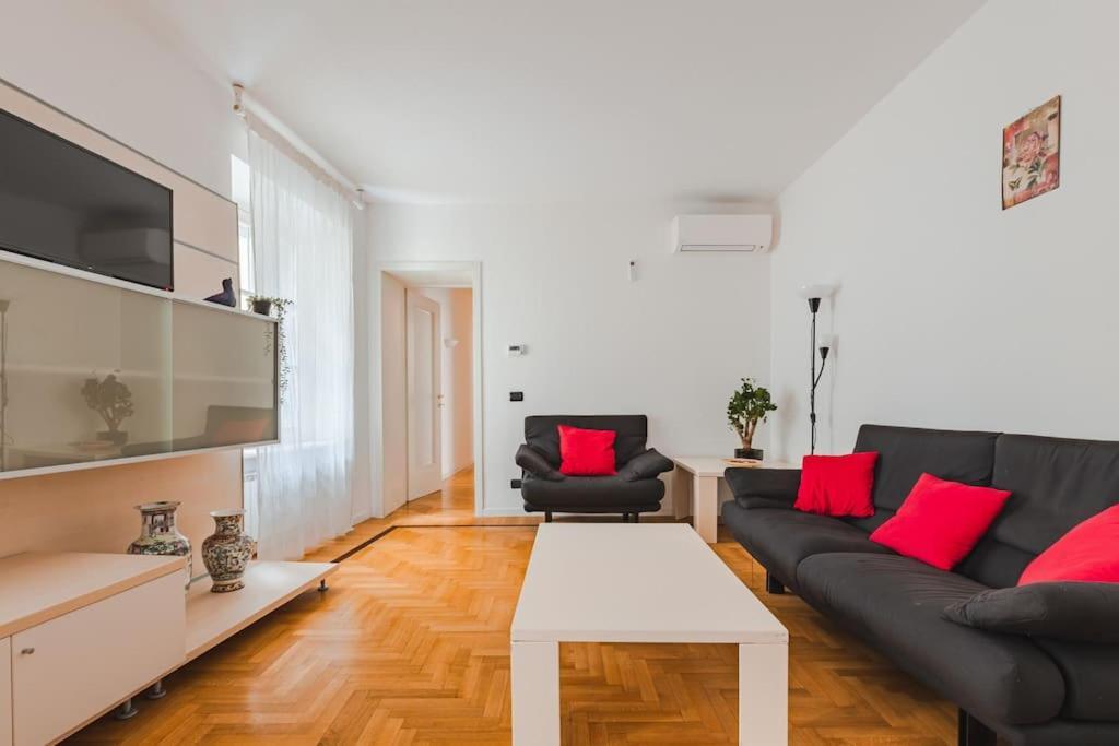 Piazza Unita Central Apartment Τεργέστη Εξωτερικό φωτογραφία